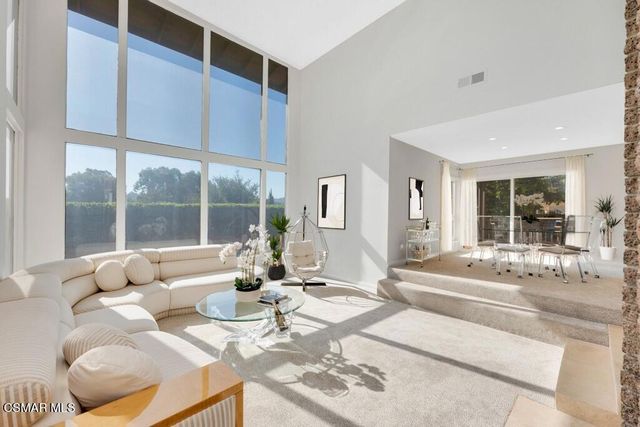 23275 Park Ensenada, Calabasas, CA 91302