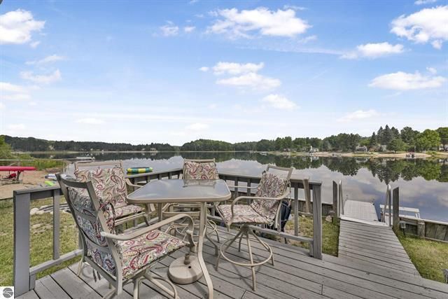 9301 E 50 Road, Cadillac City, MI 49601