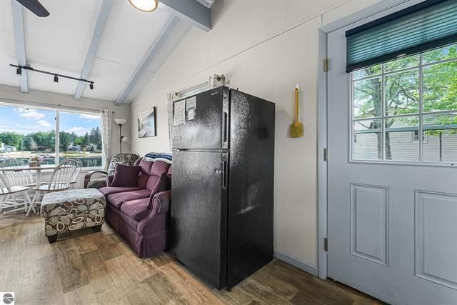 9301 E 50 Road, Cadillac City, MI 49601