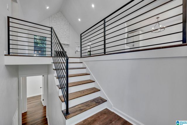 571 E OAK DRIVE, Trussville, AL 35173