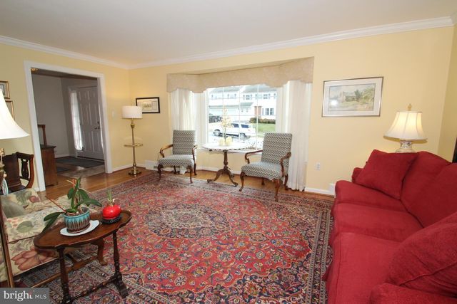 724 FISKE LN, Newark, DE 19711