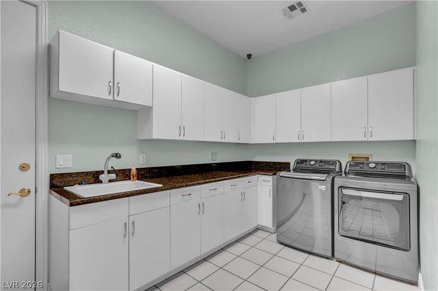 2030 Marina Bay Court, Las Vegas, NV 89117