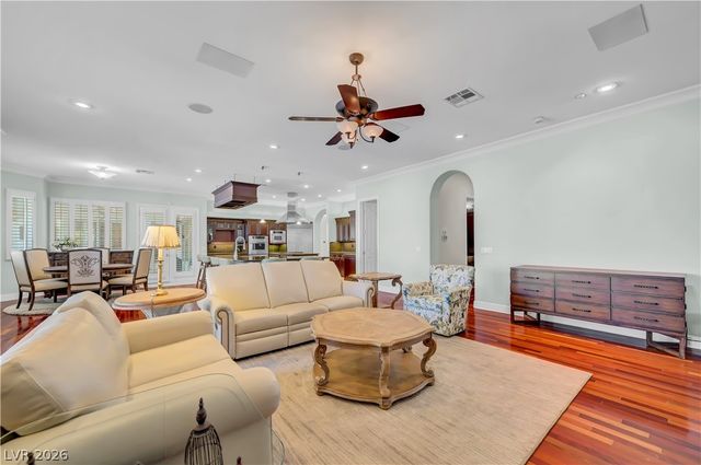 2030 Marina Bay Court, Las Vegas, NV 89117