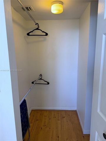 2080 S Ocean Dr LPH05, Hallandale Beach, FL 33009