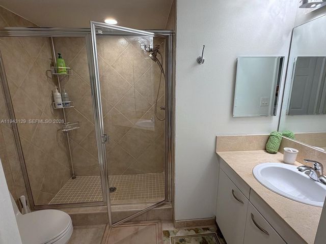 2080 S Ocean Dr LPH05, Hallandale Beach, FL 33009