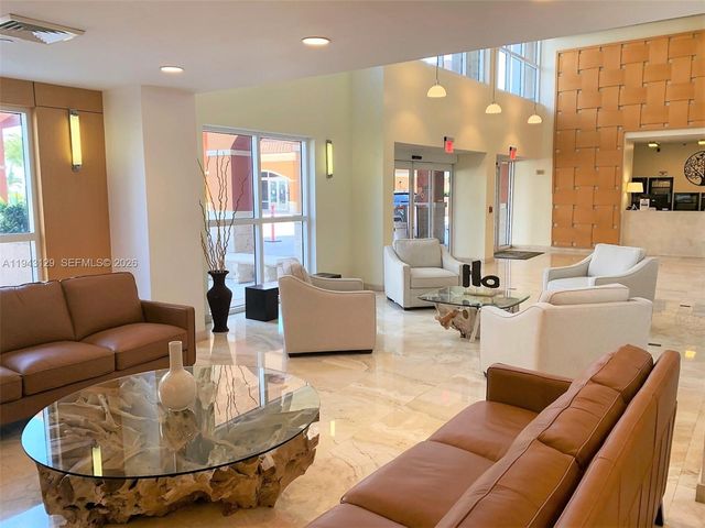 2080 S Ocean Dr LPH05, Hallandale Beach, FL 33009