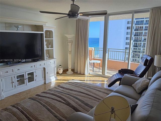 2080 S Ocean Dr LPH05, Hallandale Beach, FL 33009