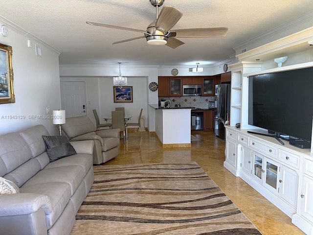 2080 S Ocean Dr LPH05, Hallandale Beach, FL 33009
