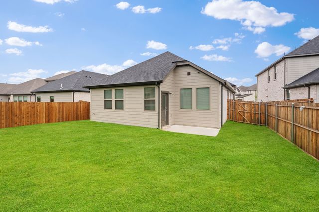 900 Pine Beach Drive, Princeton, TX 75071