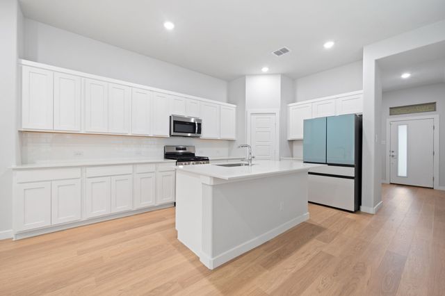 900 Pine Beach Drive, Princeton, TX 75071