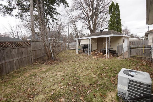127 W Truman Avenue, Eau Claire, WI 54701