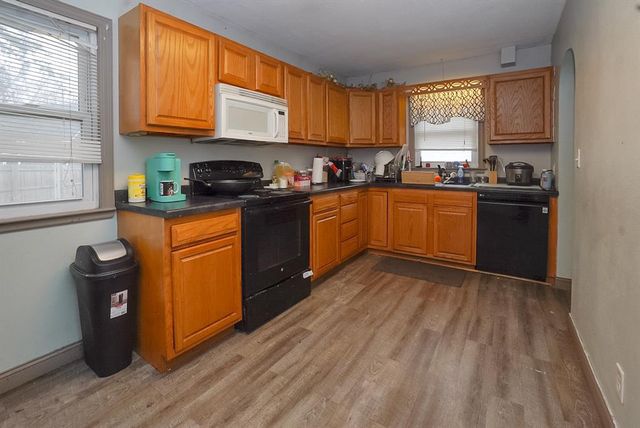 127 W Truman Avenue, Eau Claire, WI 54701