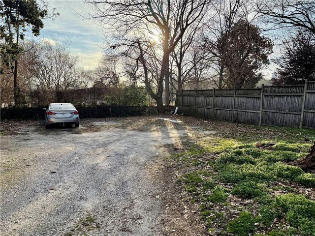 1089 Colquitt Avenue NE, Atlanta, GA 30307