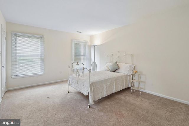 913 MASTLINE DR, Annapolis, MD 21401