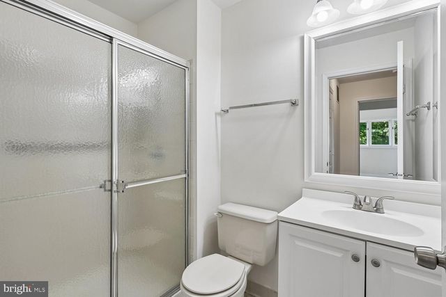 913 MASTLINE DR, Annapolis, MD 21401