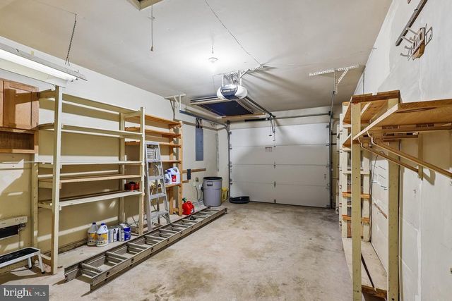 913 MASTLINE DR, Annapolis, MD 21401