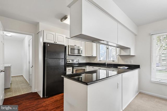 913 MASTLINE DR, Annapolis, MD 21401