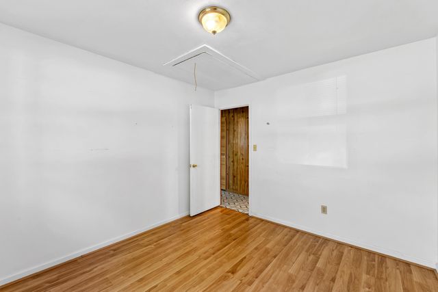 27 SHEN VALLEY DR, Weyers Cave, VA 24486