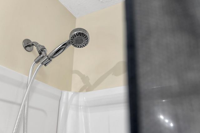 27 SHEN VALLEY DR, Weyers Cave, VA 24486