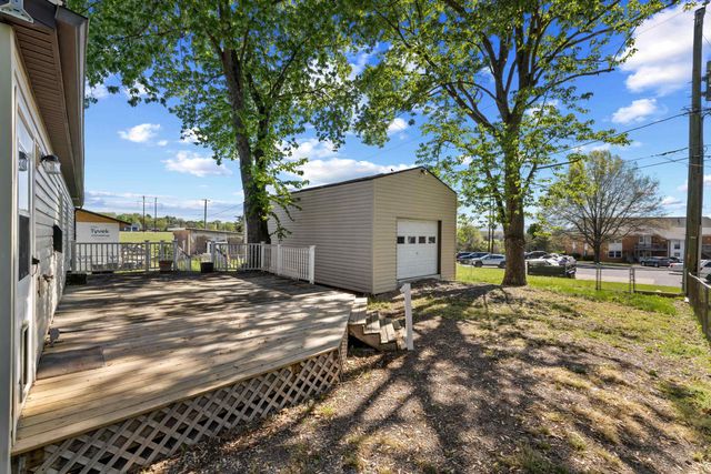 27 SHEN VALLEY DR, Weyers Cave, VA 24486