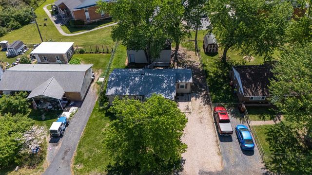 27 SHEN VALLEY DR, Weyers Cave, VA 24486