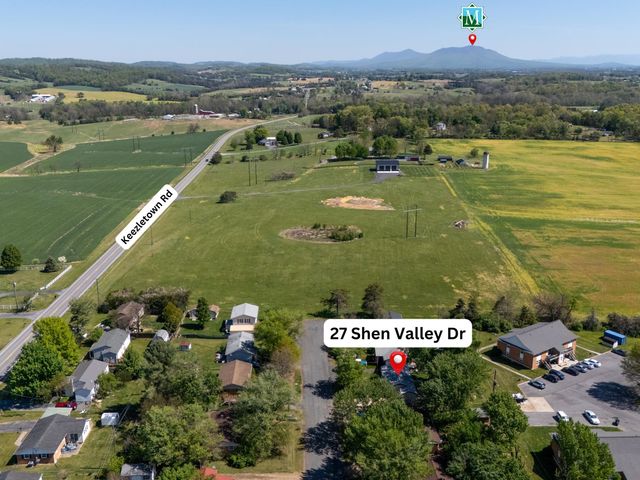 27 SHEN VALLEY DR, Weyers Cave, VA 24486