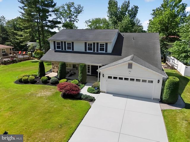 1758 FIRESIDE LN, Cherry Hill, NJ 08003