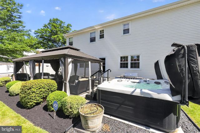 1758 FIRESIDE LN, Cherry Hill, NJ 08003