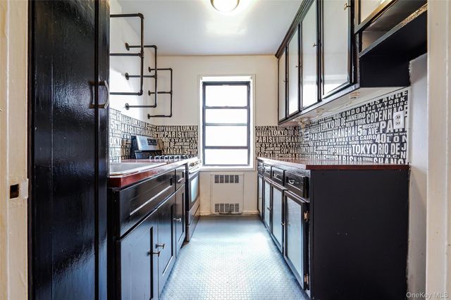 1 Fisher Drive 207, Mount Vernon, NY 10552