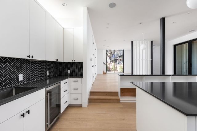 1603 Chelsea LN 1, Austin, TX 78704