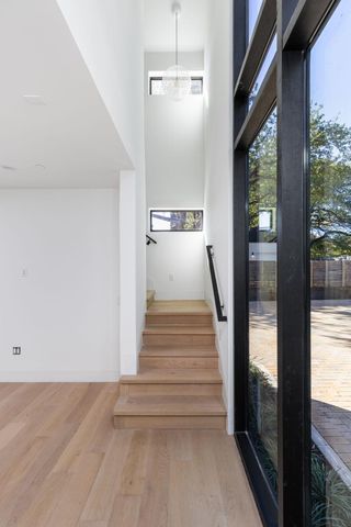 1603 Chelsea LN 1, Austin, TX 78704