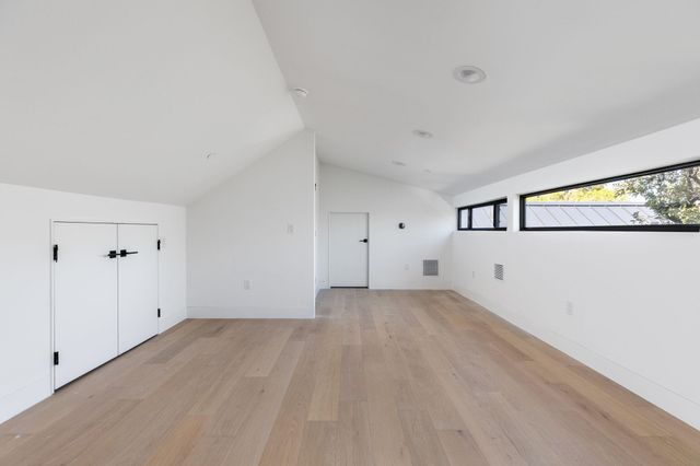 1603 Chelsea LN 1, Austin, TX 78704