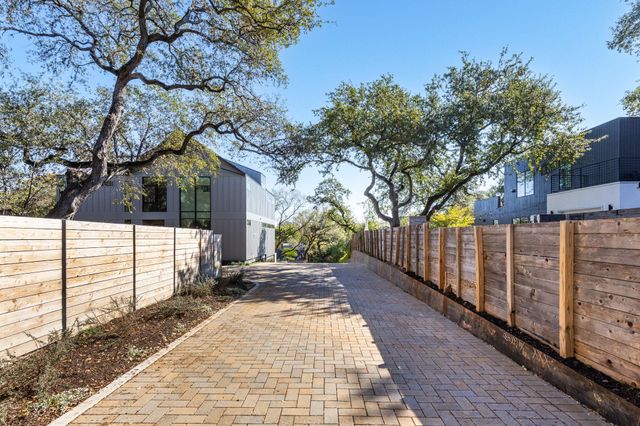 1603 Chelsea LN 1, Austin, TX 78704