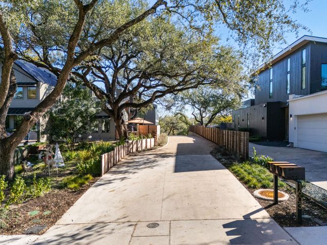 1603 Chelsea LN 1, Austin, TX 78704