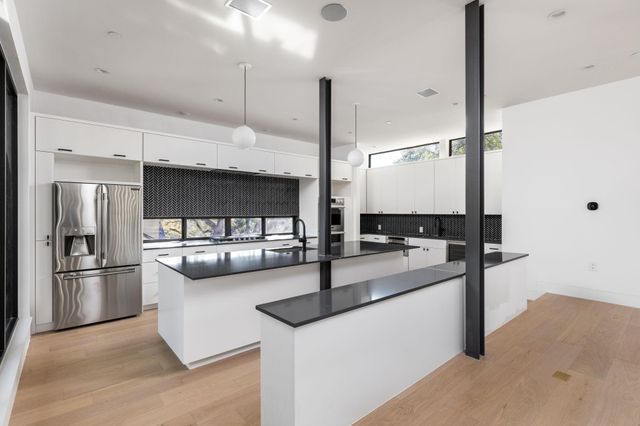 1603 Chelsea LN 1, Austin, TX 78704