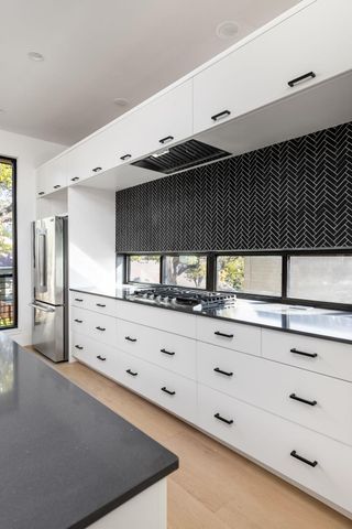 1603 Chelsea LN 1, Austin, TX 78704