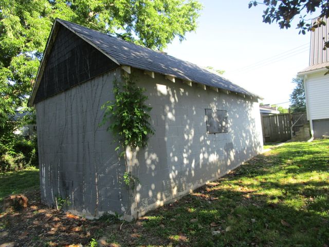 698 W Jefferson Street, Berea, KY 40403