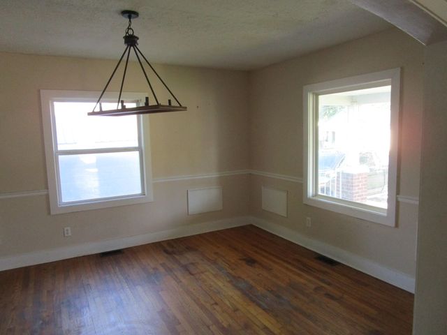 698 W Jefferson Street, Berea, KY 40403