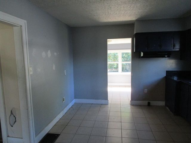 698 W Jefferson Street, Berea, KY 40403