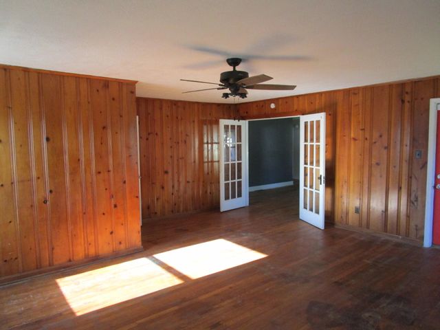 698 W Jefferson Street, Berea, KY 40403