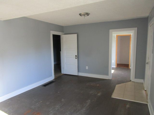 698 W Jefferson Street, Berea, KY 40403