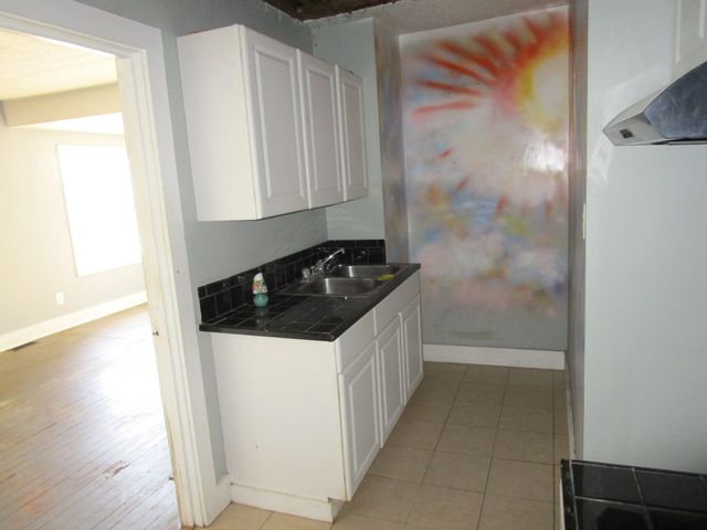 698 W Jefferson Street, Berea, KY 40403