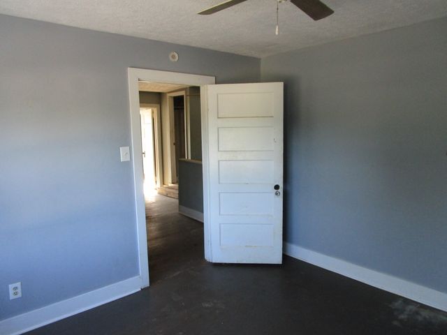 698 W Jefferson Street, Berea, KY 40403
