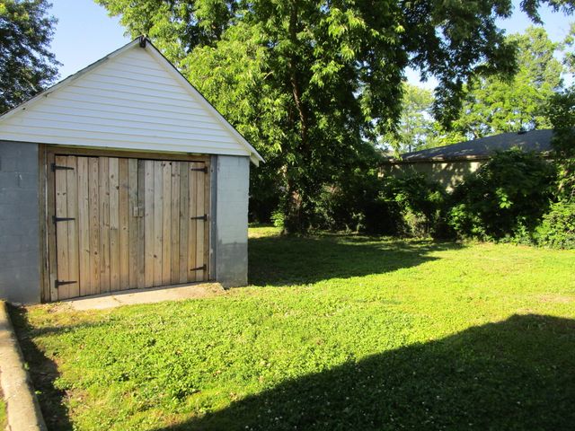 698 W Jefferson Street, Berea, KY 40403