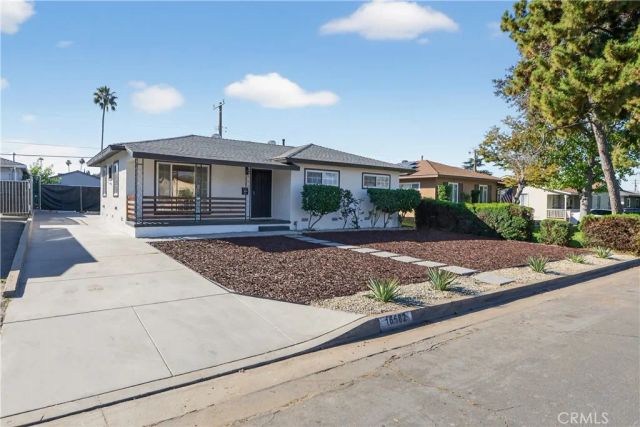16682 E Greenhaven, Covina, CA 91722