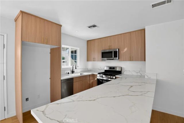 16682 E Greenhaven, Covina, CA 91722