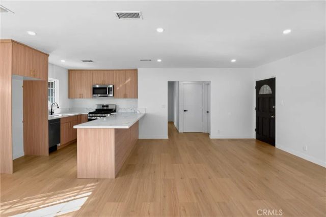 16682 E Greenhaven, Covina, CA 91722