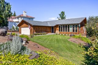 709 Beacon Ave, Yakima, WA 98901