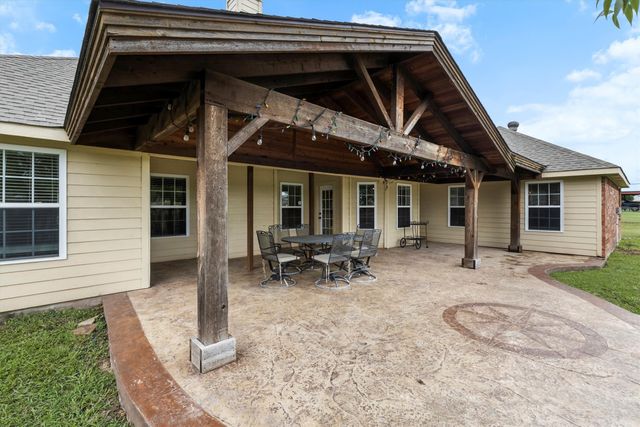 6581 Meadow Ridge Circle, Nevada, TX 75173