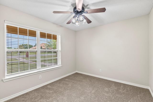 6581 Meadow Ridge Circle, Nevada, TX 75173